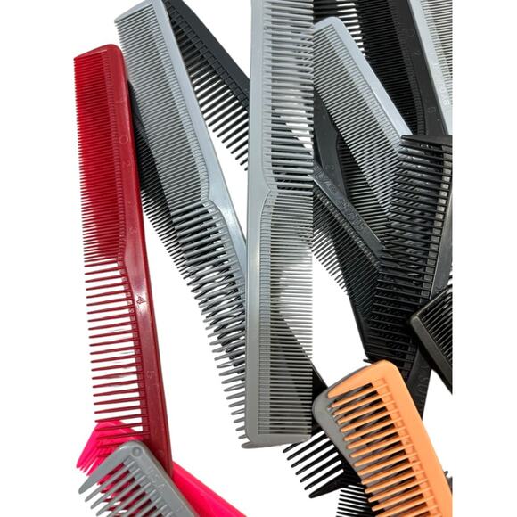 Lot of 33 Hair Cutting Combs Multicolor Assorted Salon Barber Professional - Picture 4 of 14